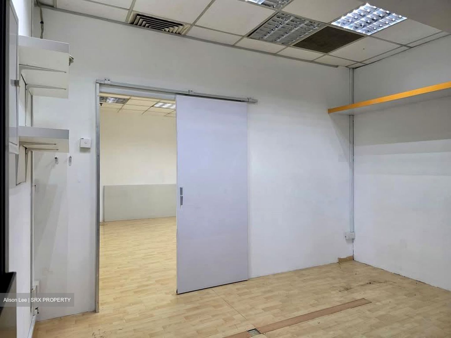 Sim Lim Square (D7), Retail #543633201
